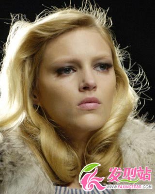 點(diǎn)擊圖片進(jìn)入下一頁(yè)