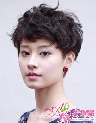 2012最新清涼女生超短發(fā) 帥氣又養(yǎng)眼