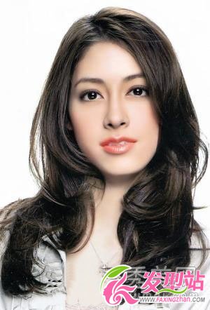 溫柔波浪卷 柔美心動氣質(zhì)(組圖)
