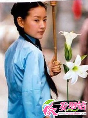 10位清純女明星的經(jīng)典麻花辮