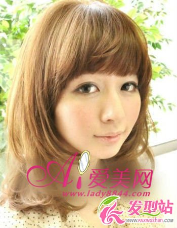 針對(duì)臉型選發(fā)型 日系中長(zhǎng)梨花頭繼續(xù)HIGH