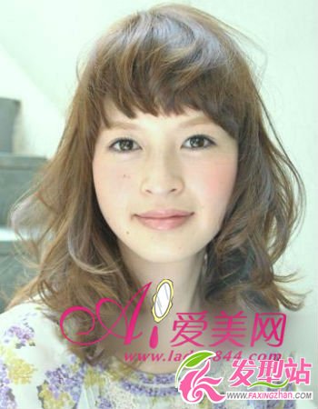 針對(duì)臉型選發(fā)型 日系中長(zhǎng)梨花頭繼續(xù)HIGH