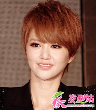 譚維維2012年百變短發(fā)造型
