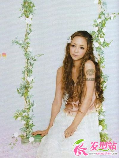 安室奈美惠最新雜志仙女發(fā)型