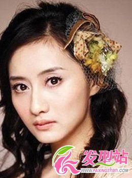 18位瓊瑤女絕美發(fā)型耀人眼