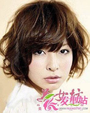 2012最流行的短發(fā)發(fā)型圖片