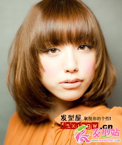 胖臉女生適合的小臉齊肩直發(fā)發(fā)型