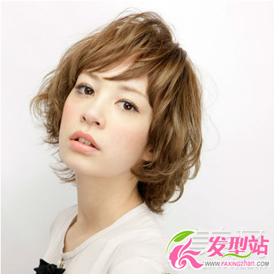2012年流行短卷發(fā)發(fā)型
