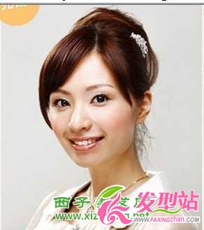 女生適合面試的發(fā)型