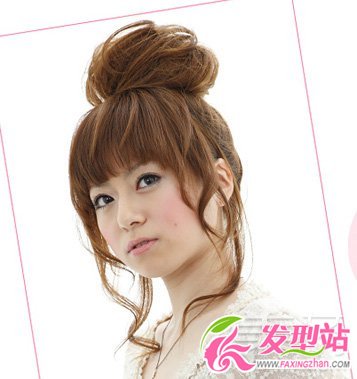 丸子頭的扎法圖解過(guò)程