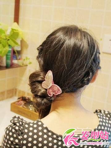 韓式淑女發(fā)髻DIY 美美上街
