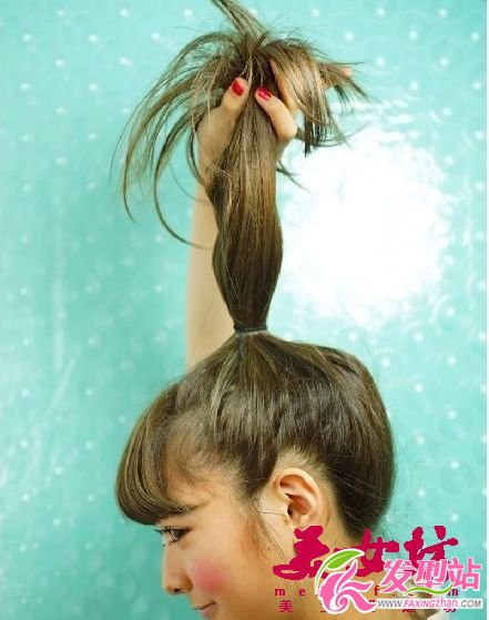 DIY2款俏皮青春發(fā)型 活力四射