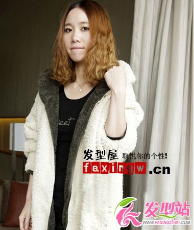 鵝蛋臉女生卷發(fā)發(fā)型圖片