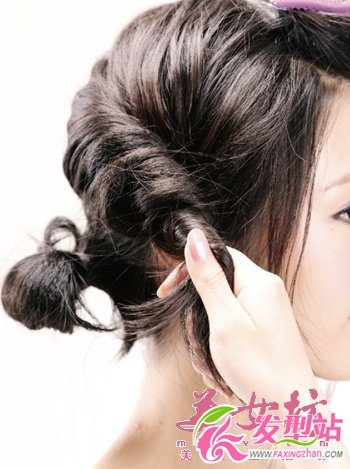 長卷發(fā)diy盤發(fā) 拯救凌亂發(fā)梢