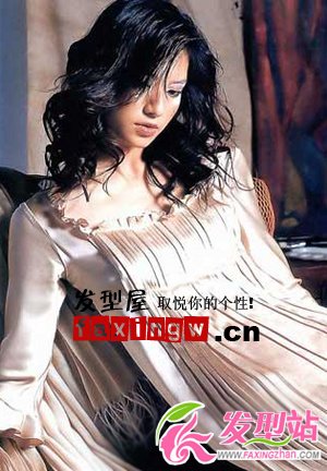 白歆惠嫵媚發(fā)型圖片欣賞