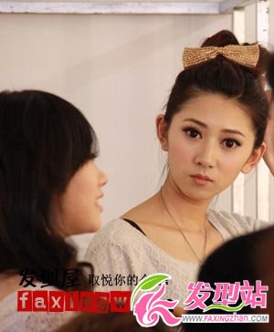 非誠勿擾人氣女王閆鳳姣美麗發(fā)型