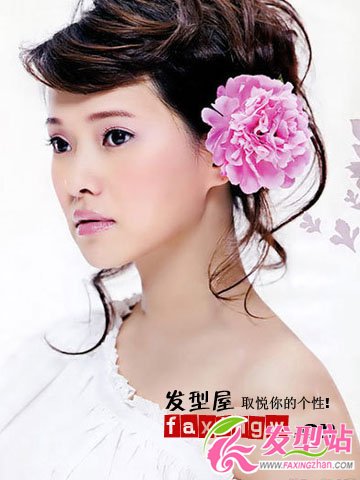 明星減齡發(fā)型秘訣