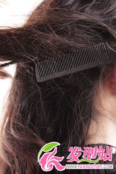 最具有女人味發(fā)型DIY