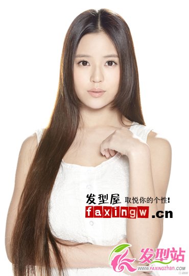 溫心水嫩迷人的長發(fā)直發(fā)發(fā)型圖片欣賞