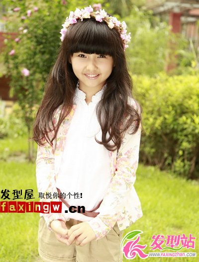 童星張子楓清純小女孩發(fā)型 甜美可愛