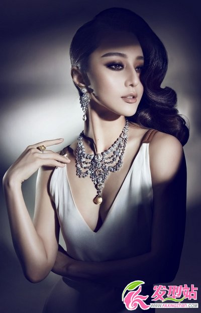 范冰冰封面大片 玩轉(zhuǎn)民族風(fēng)發(fā)型