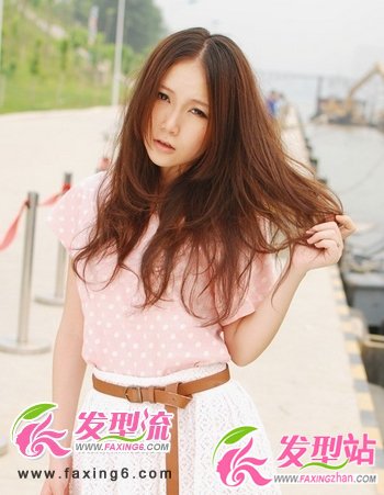 閃亮五月的女生中長(zhǎng)發(fā)發(fā)型