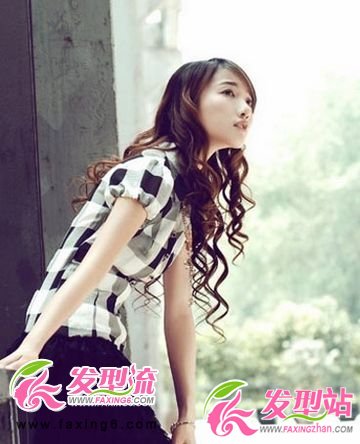 隨性女生卷發(fā)打造溫婉小女人