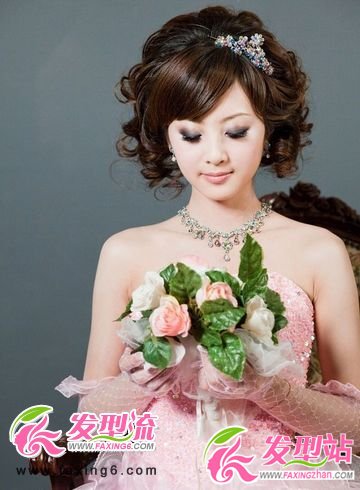 浪漫奢華 盛夏新娘發(fā)型