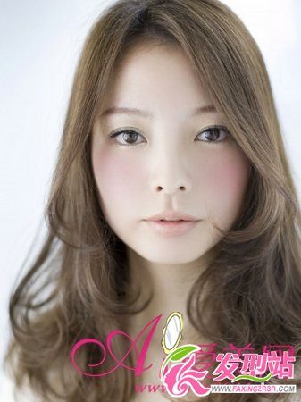 發(fā)型改變氣質(zhì) 四款發(fā)型可愛風(fēng)變淑女風(fēng)