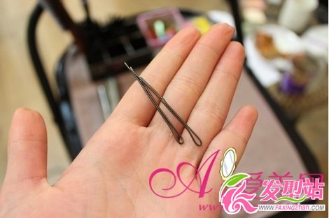 DIY俏皮貓耳朵短發(fā)扎發(fā) 簡單又吸睛