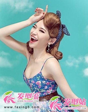 不同氣質(zhì)的盤發(fā)發(fā)型閃亮登場(chǎng)