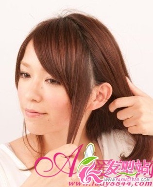 簡單編發(fā)技巧圖 輕松變身氣質(zhì)美女