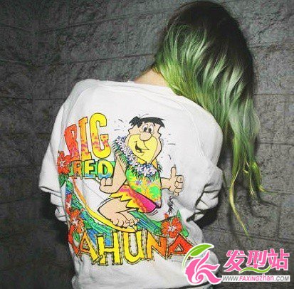 藍(lán)綠色漸變 隨意的中性色彩