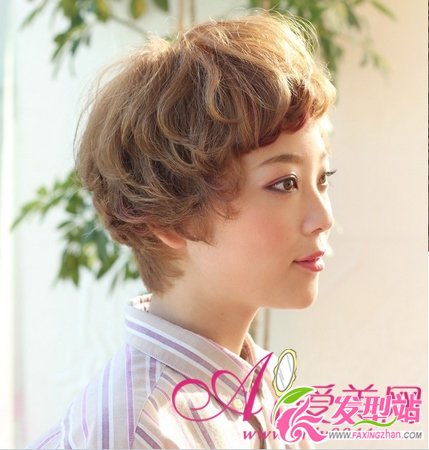 大膽創(chuàng)意百分百 初夏時尚短發(fā)隨你挑
