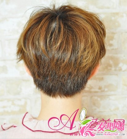 大膽創(chuàng)意百分百 初夏時(shí)尚短發(fā)隨你挑