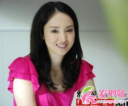 熱播《婆婆也是媽》女主角董璇迷人氣質(zhì)長直發(fā)