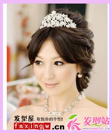 2012韓式新娘盤發(fā)打造浪漫與時(shí)尚