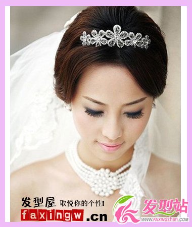 2012韓式新娘盤發(fā)打造浪漫與時尚