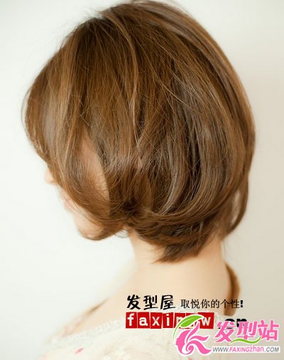 短發(fā)怎么剪劉海 斜劉海短發(fā)巧妙改變臉型