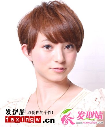 炎熱當(dāng)?shù)?清涼露耳短發(fā)發(fā)型是王道