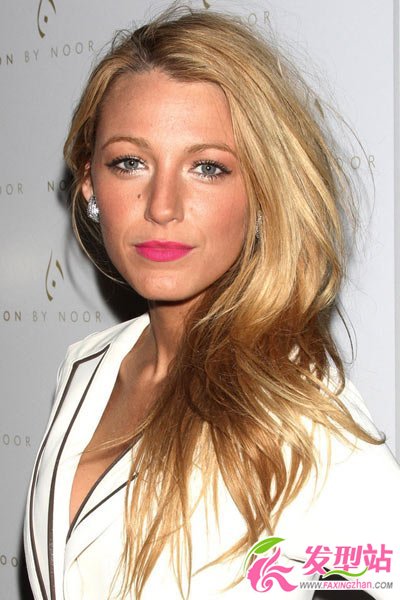 Blake Lively 麻花辮變形記