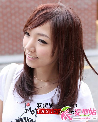 簡(jiǎn)單好看又清純女生中長(zhǎng)直發(fā)發(fā)型圖片分享