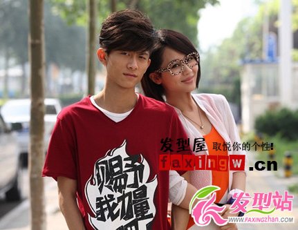 《老爸回家》張一山楊紫演小情侶 楊紫清新發(fā)型盤(pán)點(diǎn)