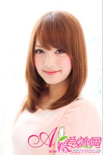 知性直發(fā)梨花頭 打造完美臉型線條