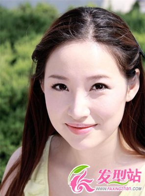 女生直發(fā)發(fā)型