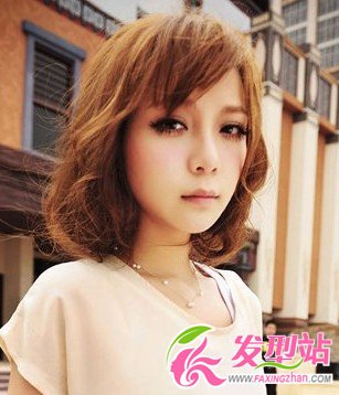 清新風(fēng)格巨強(qiáng)的女生短發(fā)造型