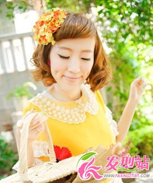 清新風(fēng)格巨強(qiáng)的女生短發(fā)造型