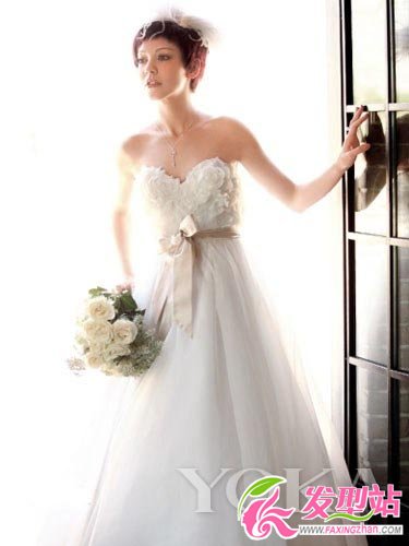 新娘在結(jié)婚前28天要做養(yǎng)發(fā)準備
