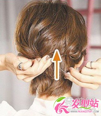 1分鐘變小女人發(fā)型DIY