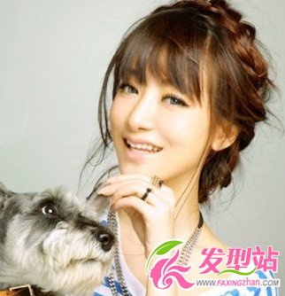 時(shí)尚盤發(fā)演繹女人不同風(fēng)格